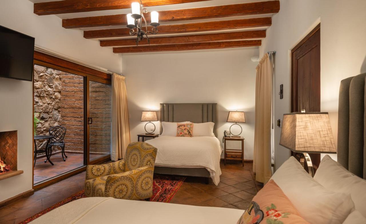 Hotel Boutique Casa Colorada Patzcuaro Bagian luar foto