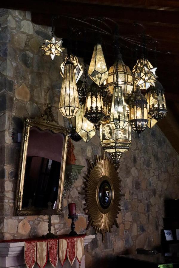 Hotel Boutique Casa Colorada Patzcuaro Bagian luar foto