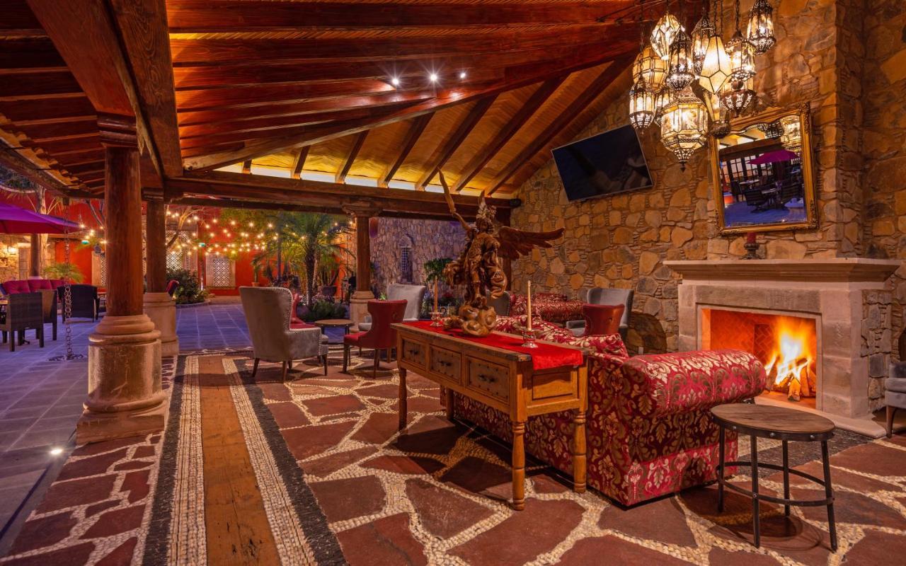Hotel Boutique Casa Colorada Patzcuaro Bagian luar foto
