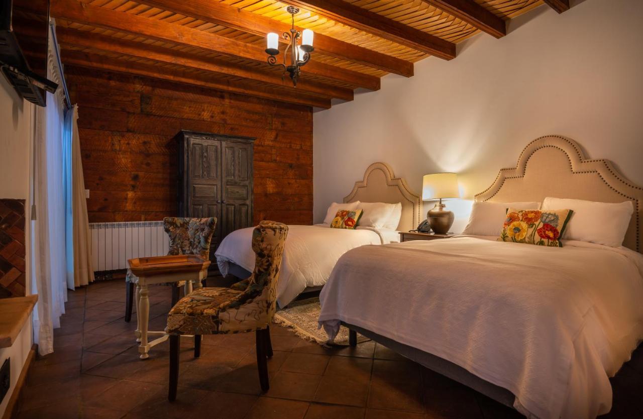 Hotel Boutique Casa Colorada Patzcuaro Bagian luar foto